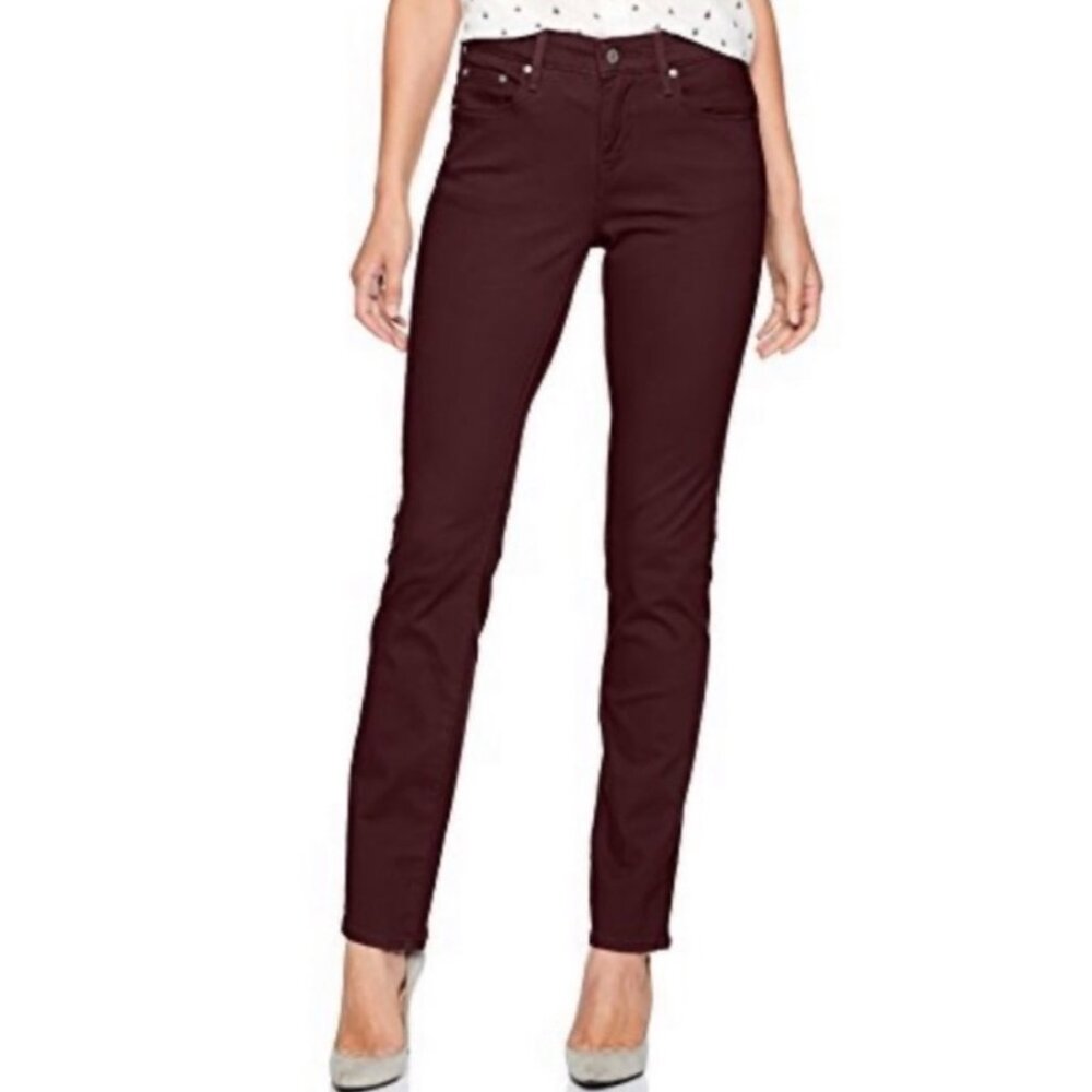 EUC Women's LEVI'S 505 Straight Leg‎ Burgundy Jeans | Size 32